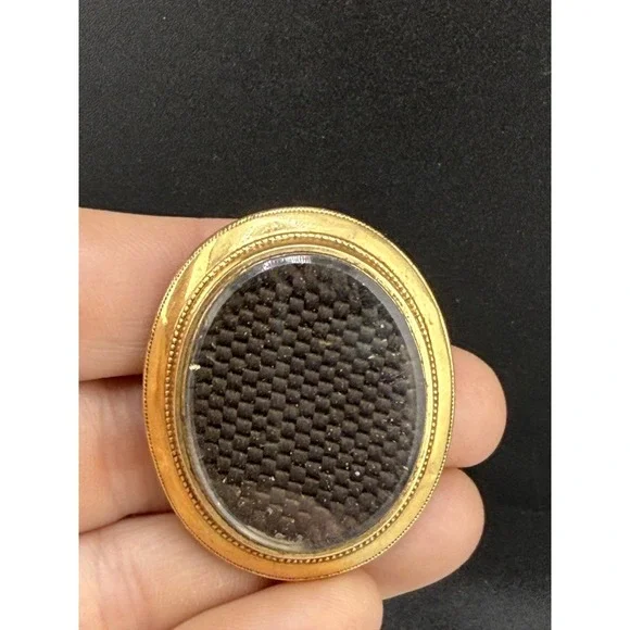 Vintage Victorian Hair Mourning Brooch Gold Tone - Picture 1 of 9